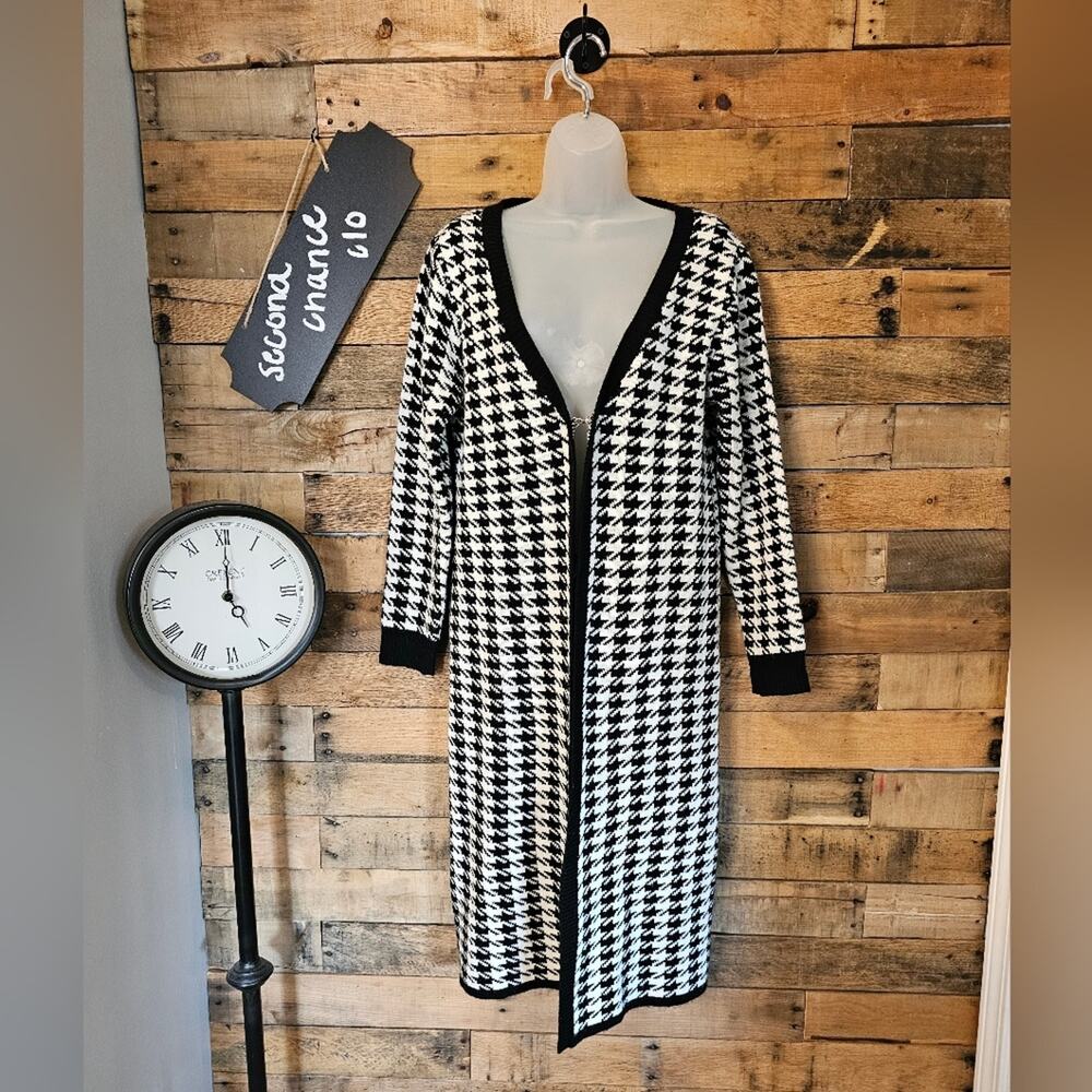 Baciano by Bacci women's black&  white houndstooth long cardigan sweater size M
